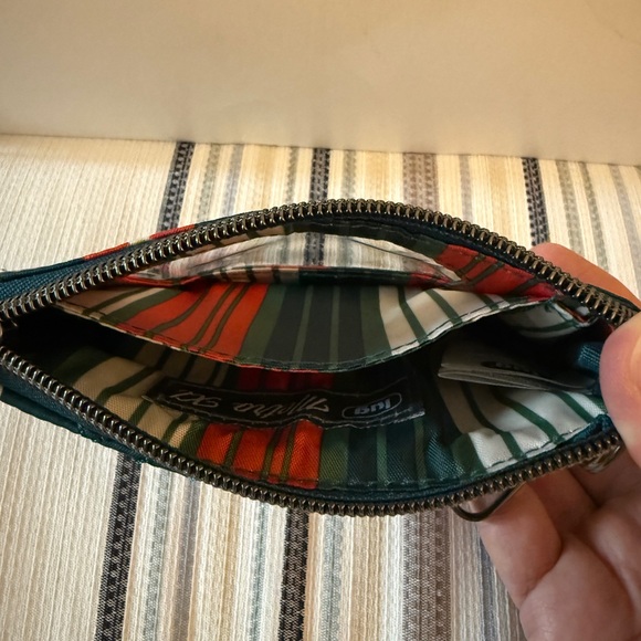 Metro XL ID Pouch - Picture 5 of 7